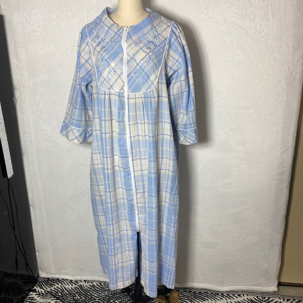 Miss Elaine Vintage Plaid Duster Robe Long Sleeve Blue Seersucker Loungewear